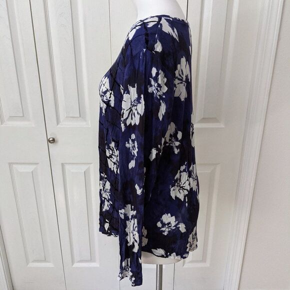 NWOT Woman's Simply Vera-Vera Wang Long Sleeve Top Floral Motif - Picture 2 of 7